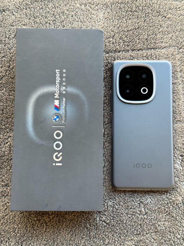 vivo Iqoo 13 - Image 4