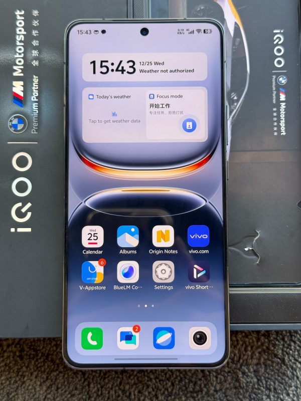 vivo Iqoo 13 - Image 3